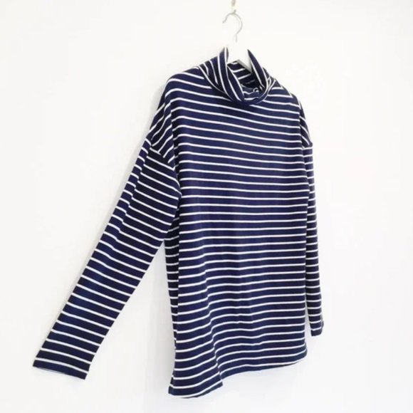 NWT Women's Thyme Maternity Comfy Stretchy Striped Navy Turtleneck Top XXL - Picture 3 of 10